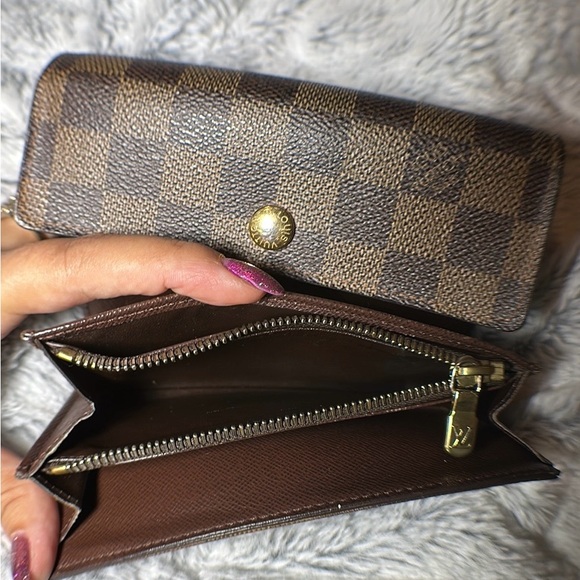 LOUIS VUITTON Portefeuille Alexandra Damier Ebene Tri-fold Wallet - Picture 7 of 17